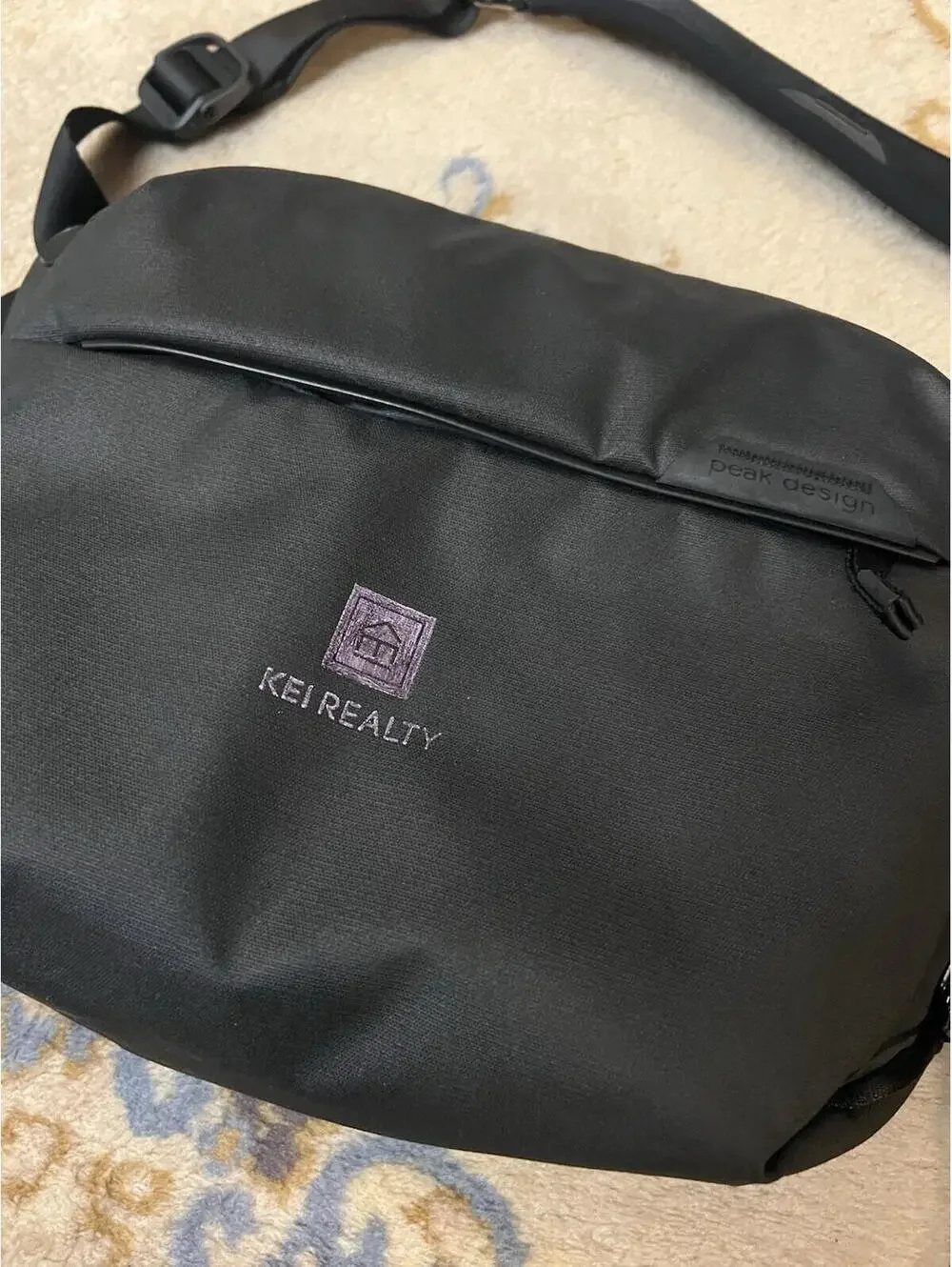 Peak Design Everyday Sling 6L Black Nylon Camera Bag KEI Realty NO Dividers